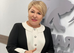 Депутат Госдумы Ирина Гусева рассказала волжанам, как получить выплату на школьников