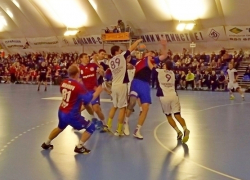 Волгоградский «Каустик» переиграл «СГАУ-Саратов»