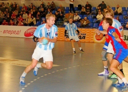 Волгоградский "Каустик" одержал долгожданную победу