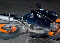 Лихач на скорости слетел со своего мотоцикла в Волжском