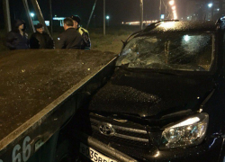 Пьяный волжанин на Toyota протаранил припаркованный эвакуатор