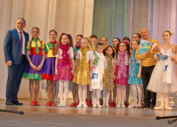 Десять одаренных волжан получили серебряные знаки почета