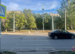 В Волжском автомобиль сбил двухлетнюю девочку: ребенок госпитализирован