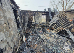 Мужчина погиб из-за пожара в поселке Волжского