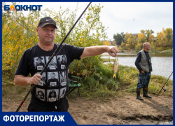 Золотая осень на берегу Ахтубы: как Волжский наслаждается тёплыми выходными. Фоторепортаж