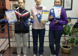 Волжские теннисистки выиграли областной турнир