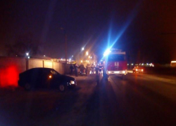 В Волжском на улице Автодорога полыхала "пятерка"