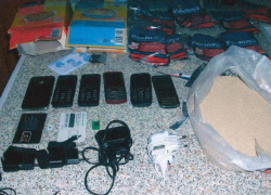 Волжанин отправил убийце в колонию овсянку вперемешку с мобильниками