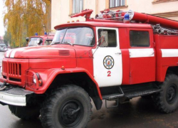 Торговый павильон в Волжском загорелся из-за короткого замыкания