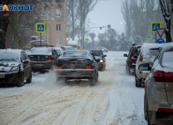 «По городу за 400»: из-за снежного апокалипсиса в Волжском в 3 раза выросли цены на такси