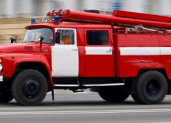 Двое волжан чудом выжили в горящем автомобиле
