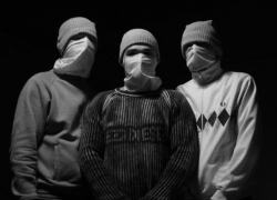 В Волгограде жертва разбойного нападения лишился телефона и скутера