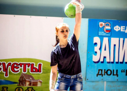 Волжская силачка завоевала бронзовую медаль кубковых отечественных соревнований