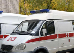 Неизвестный в Волжском сбил женщину и скрылся