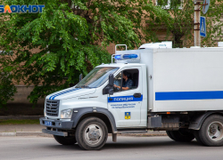 Приезжий мужчина обокрал пенсионерку в квартире в Волжском