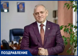 Глава Волжского Игорь Воронин поздравил жителей с 1 мая