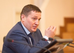 Бочаров поделится с ветеранами заработной платой