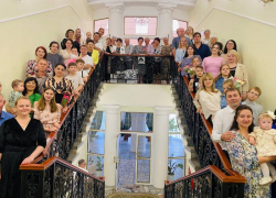 В Волжском отпраздновали Международный день семьи, чествуя юбиляров супружеской жизни