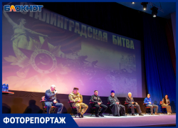 Связь поколений, которая делает нас сильнее: в Волжском прошел Патриотический час с молодежью 