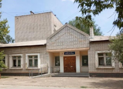 В Волжском модернизируют детскую библиотеку в 18 микрорайоне