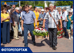 Волжский отметил 72-й День рождения у памятника своему создателю
