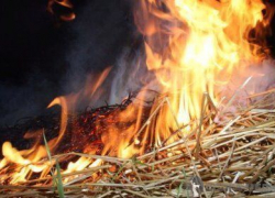 В Ленинском районе очагом возгорания стало сено