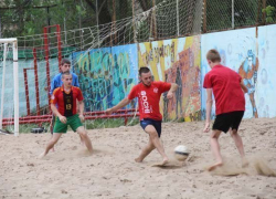 В Волжском завершился турнир по пляжному футболу