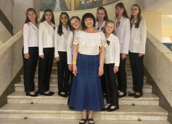 «Радуга» из Волжского покоряет Казань: юные вокалистки привезли награды с международного конкурса!
