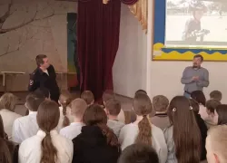 Сезон самокатов открыт: волжским подросткам снова напомнили, чем может закончиться лихачество на СИМ