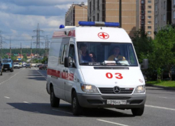 Водитель иномарки покалечил мужчину при резком развороте в Волжском