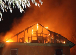 35-летний мужчина заживо сгорел при пожаре в частном доме под Волгоградом