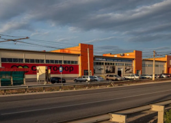 Крупный ТРЦ продают в Волжском за 380 миллионов рублей