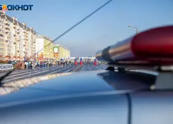Подростки на мотоцикле врезались в авто в Волжском 