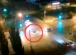 Столкновением на «встречке» закончился неуправляемый занос автомобиля в Волжском