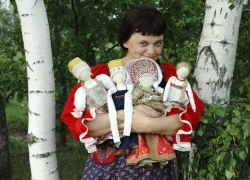 Камышинские куклы уехали на выставку в страну восходящего солнца