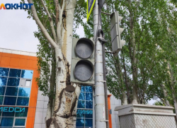 Новый светофор со стрелкой поставят на проспекте Ленина в Волжском