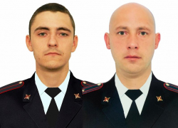 «Ушли на задание и не вернулись»: в Волгограде прощаются с полицейскими, разбившимися в жуткой аварии в Калмыкии