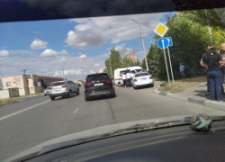В Волжском иномарка сбила женщину: пострадавшая скончалась на месте