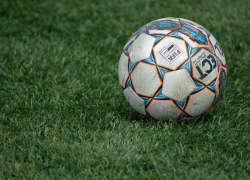 Определение подрядчика на строительство футбольного манежа за 443,5 млн приостановлено