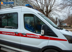 Автоледи на иномарке сбила подростка близ Волжского