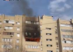 Большой пожар в 9-этажном доме на Мира попал на видео: подробности с места ЧП
