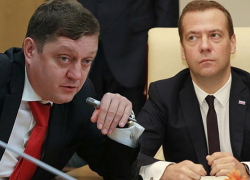 Депутат Госдумы от "Справедливой России" Олег Пахолков борется с коррупцией