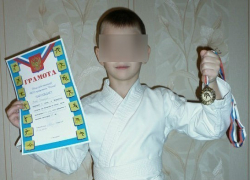 В Волжском на перемене школьнику выстрелили в грудь