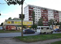 В 25 микрорайоне Волжского перенесут остановку