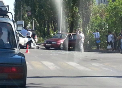 ВАЗ и иномарка "распластались" по проспекту Ленина 