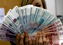 Руководитель офиса выгодных займов обманула 200 волгоградцев на полмиллиона