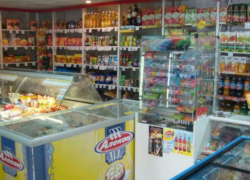 В Волгограде трое подростков ограбили торговый павильон