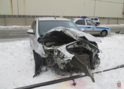 Пожилой волжанин за рулем Chevrolet Cobal врезался на скорости в "шестерку"