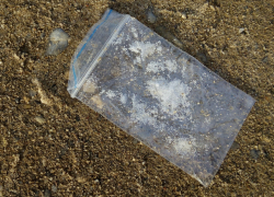 Жителя Ленинска задержали за сбыт наркотиков в Волжском 