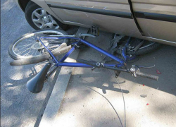 В Волжском несовершеннолетний велосипедист попал под колеса Киа Спортаж